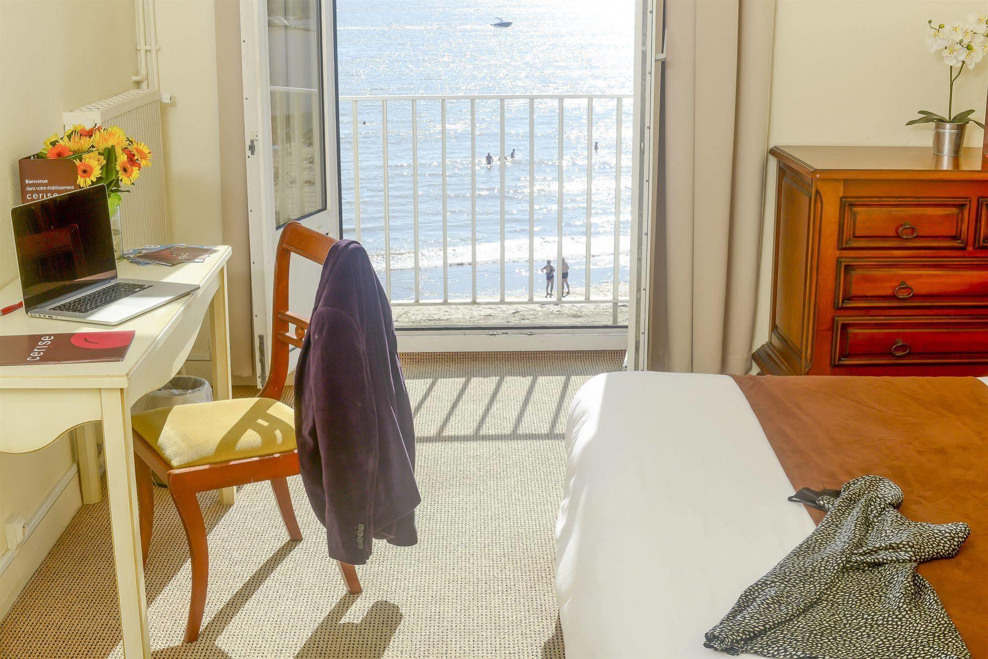 Cerise - Le Grand De La Hotel 3*
