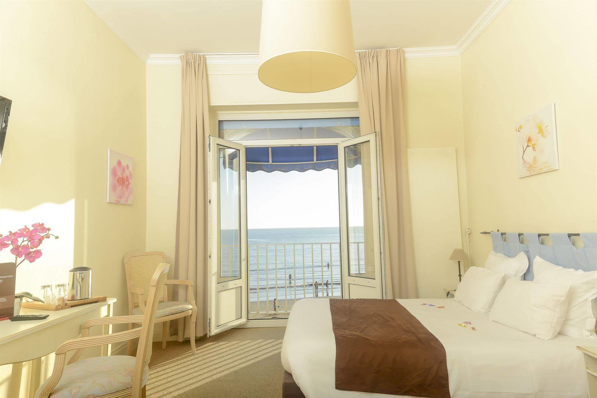 Hotel Cerise - Le Grand De La